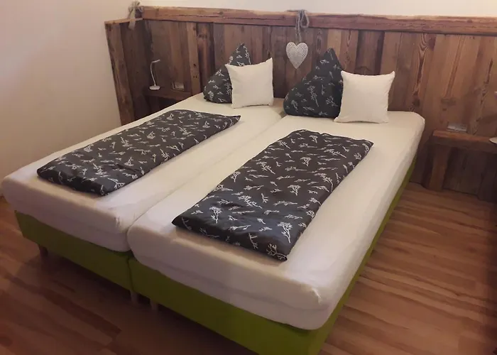 莱赫特朗姆公寓 *